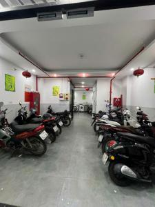 Bán chung cư mini,căn hộ dịch vụ Phú Đô,Nam Từ Liêm ngõ nông,ô tô đỗ cửa giá 15.5 tỷ