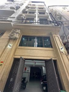 Bán chung cư mini,căn hộ dịch vụ,dòng tiền Mễ Trì ngõ nông,ô tô gần giá 17.5 tỷ