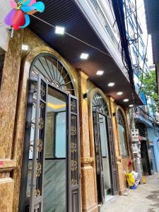 Bán tòa nhà căn hộ dịch vụ,chung cư mini Mễ Trì Nam Từ Liêm ngõ thông,ô tô gần,giá 46.5 tỷ