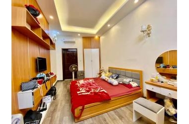 BÁN NHÀ MẶT PHỐ LỚN -LÕI GIA LÂM -VỈA HÈ RỘNG -KINH DOANH KHỦNG