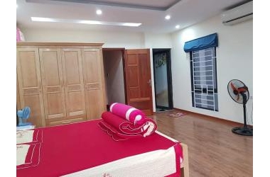 GIÁ GIÁ HẤP DẪN -VỈA HÈ - Ô TÔ TRÁNH - KINH DOANH VP