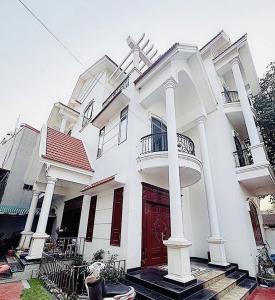 Bán gấp sang nước ngoài định cư biệt thự dân xây