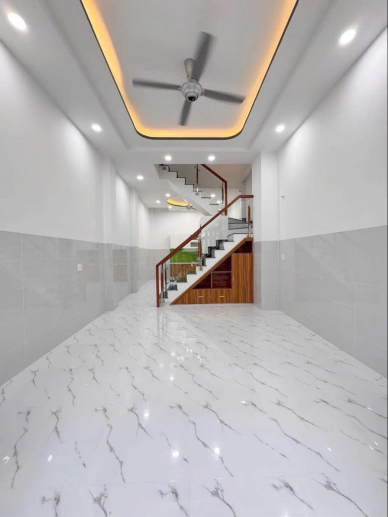 Bán nhà - bề ngang khủng 5m - hxh - 4tỷ