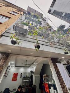 Nhà bán tại phố Thanh Am, 45 m, mặt tiền 5m. Giá chỉ nhỉnh hơn 4 tỷ.