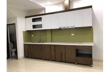 Nhà Bồ Đề 2.8 tỷ, 5 Tầng x 31m2, xây mới đẹp, đầy đủ nội thất, ô tô đỗ