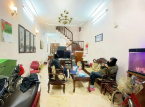 Trung tâm Đống Đa - Bán nhà thoáng như mặt hồ - 52,3m2 hơn 9 tỷ