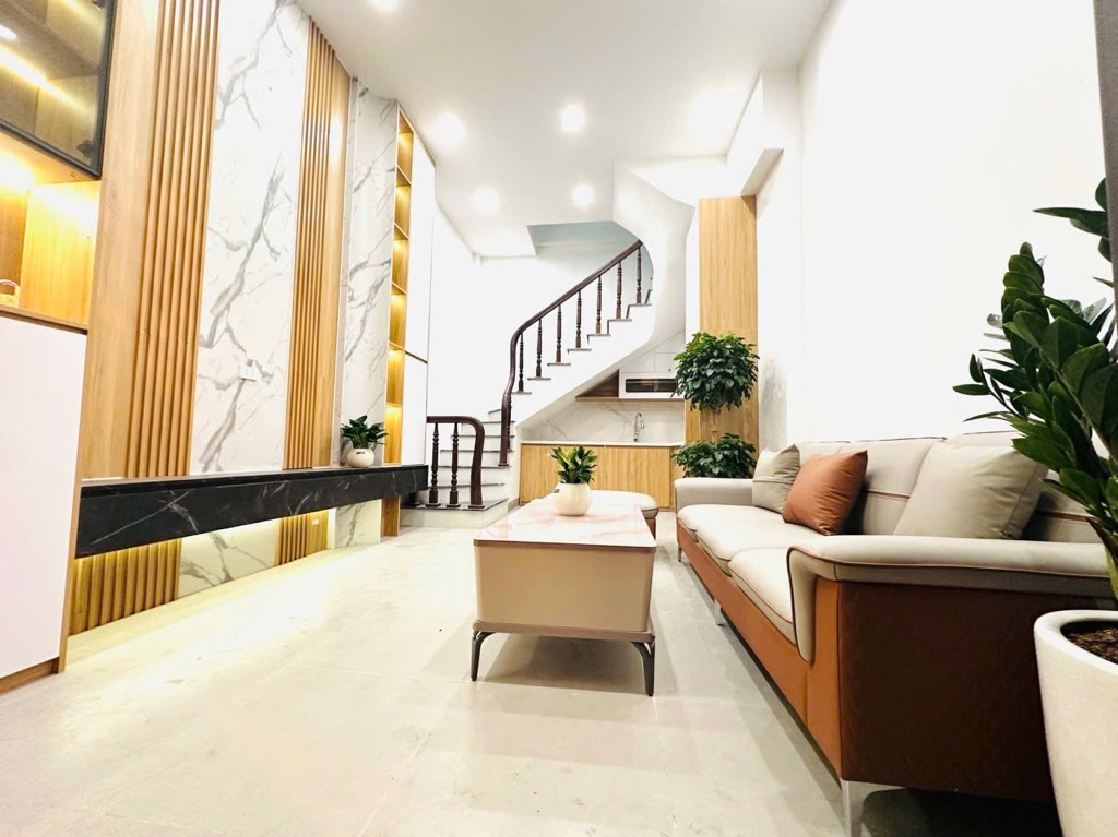 Bán nhà phố Bạch Mai