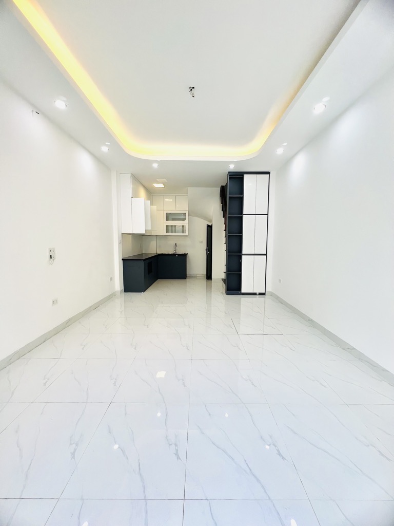 Nhà mặt ngõ rộng mặt tiền siêu rộng