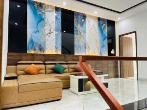Bán nhà đẹp mặt ngõ rộng