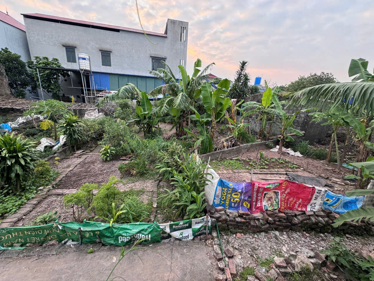 Bán GẤP đất Gia Lâm 176m2 chỉ 2.3ty Th.lượng Lh 0961503168 cách 15m ô tô chánh