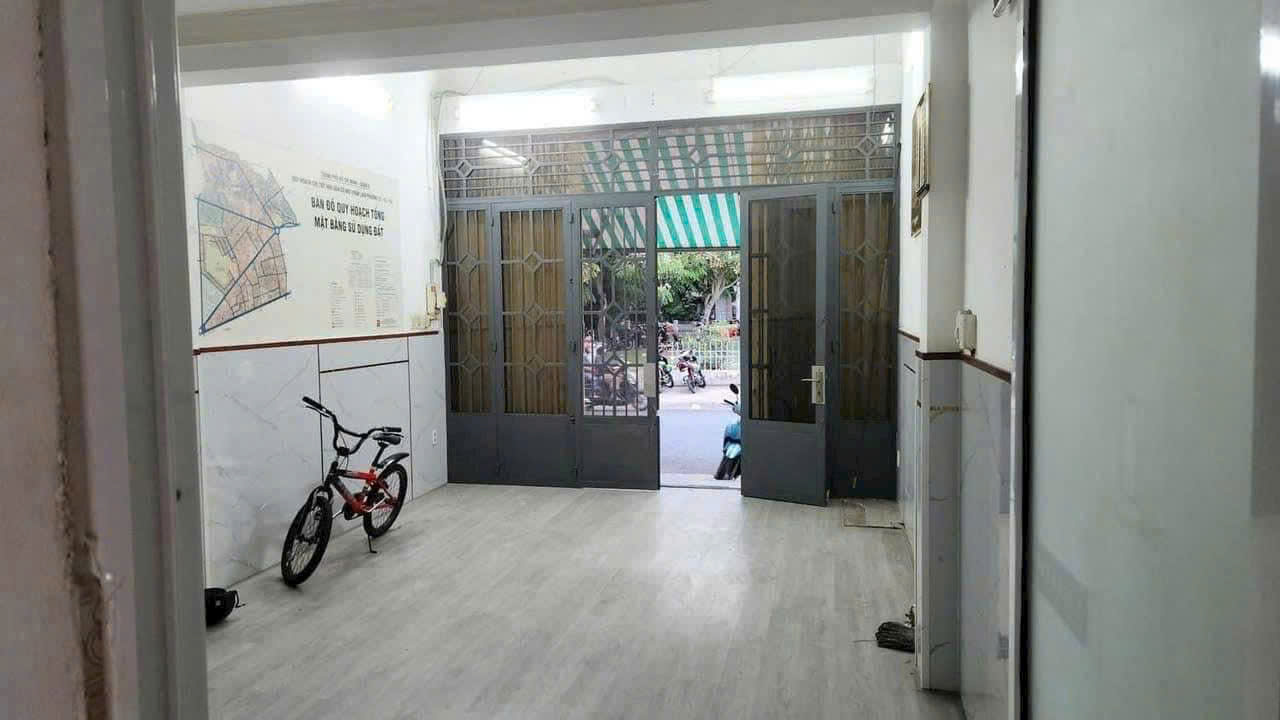 Bán Nhà Mặt Tiền Khu Chợ Lớn - 4x22m - 3 Tầng - Nhỉnh 13 tỷ