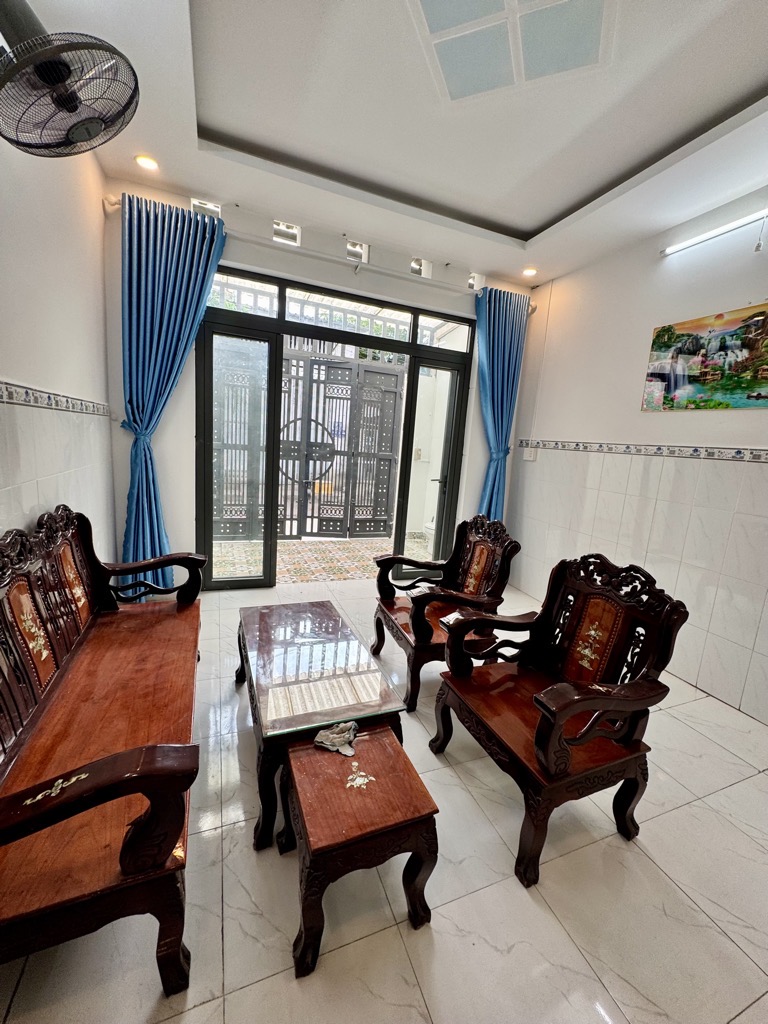 NHÀ MẶT TIỀN LÂM THỊ HỐ QUẬN 12 – CÓ HẺM HÔNG ĐẬU XE HƠI – GIÁ CHỈ HƠN 4 TỶ