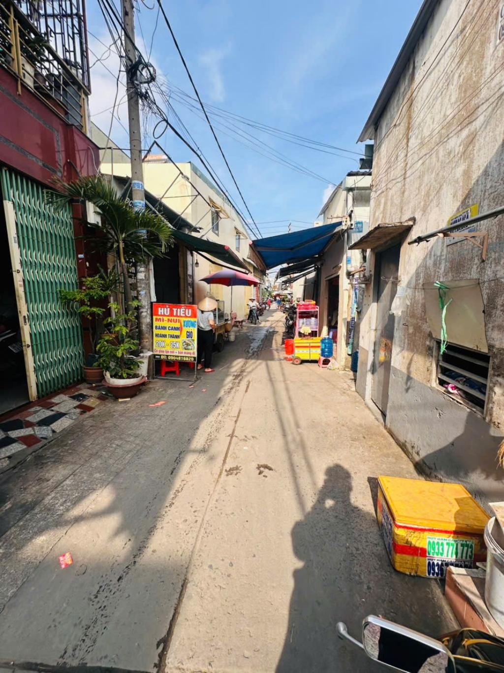 Hàng hiếm tại Liên Khu 5-6, 3,94 tỷ, 60m2, 2PN, 3WC, Bình Tân, HCM