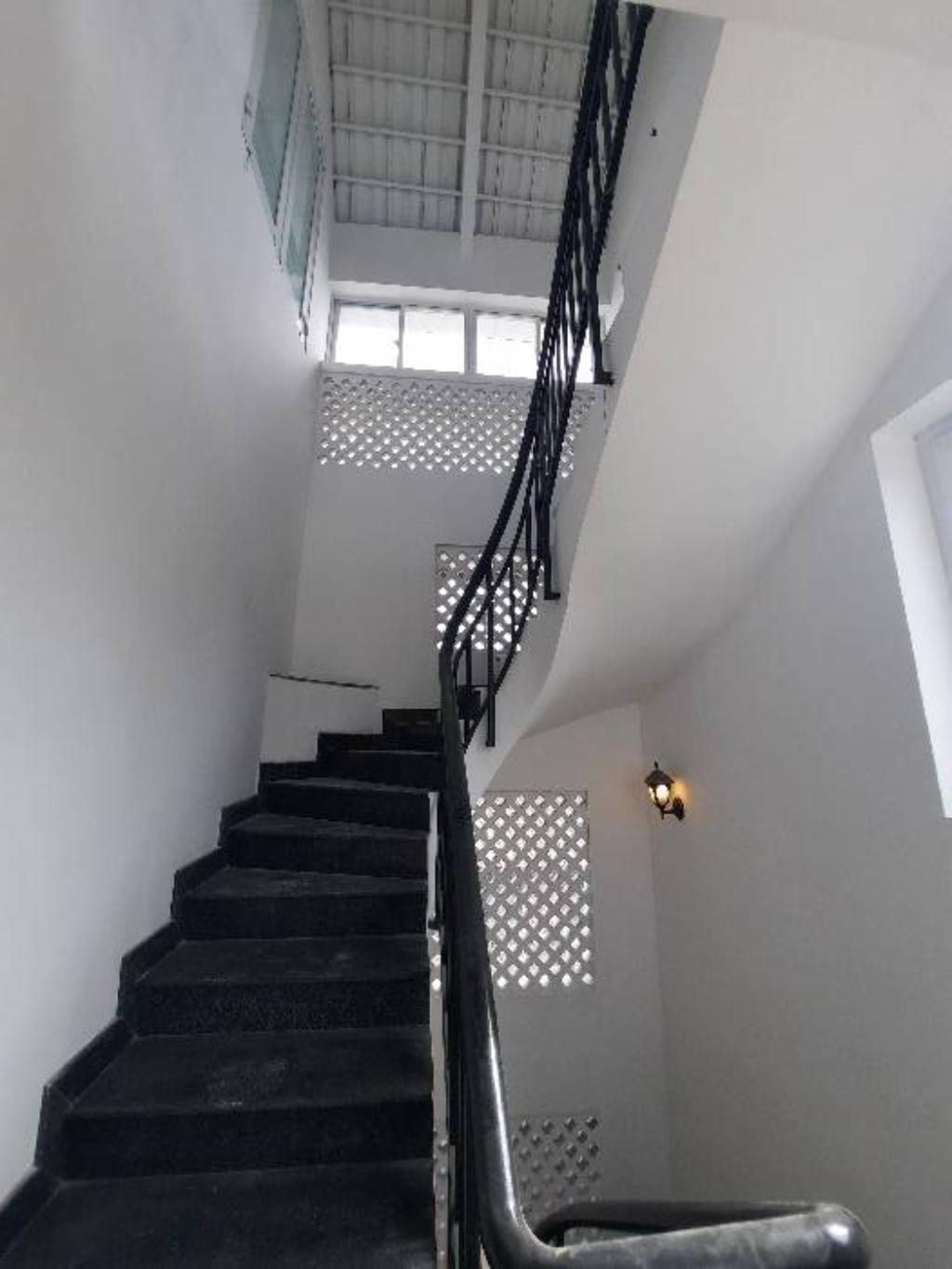 Bán NR 5PN, 5WC, 190m2, 12,6 tỷ ở Hương Lộ 2, Bình Trị Đông A, Bình Tân, HCM siêu hot