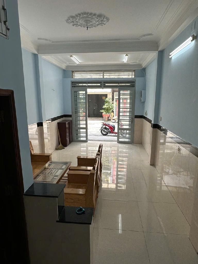 Bán nhà mặt phố Bùi Dương Lịch, 5,7 tỷ, 75m2, 2PN, 3WC ở Bình Tân, HCM