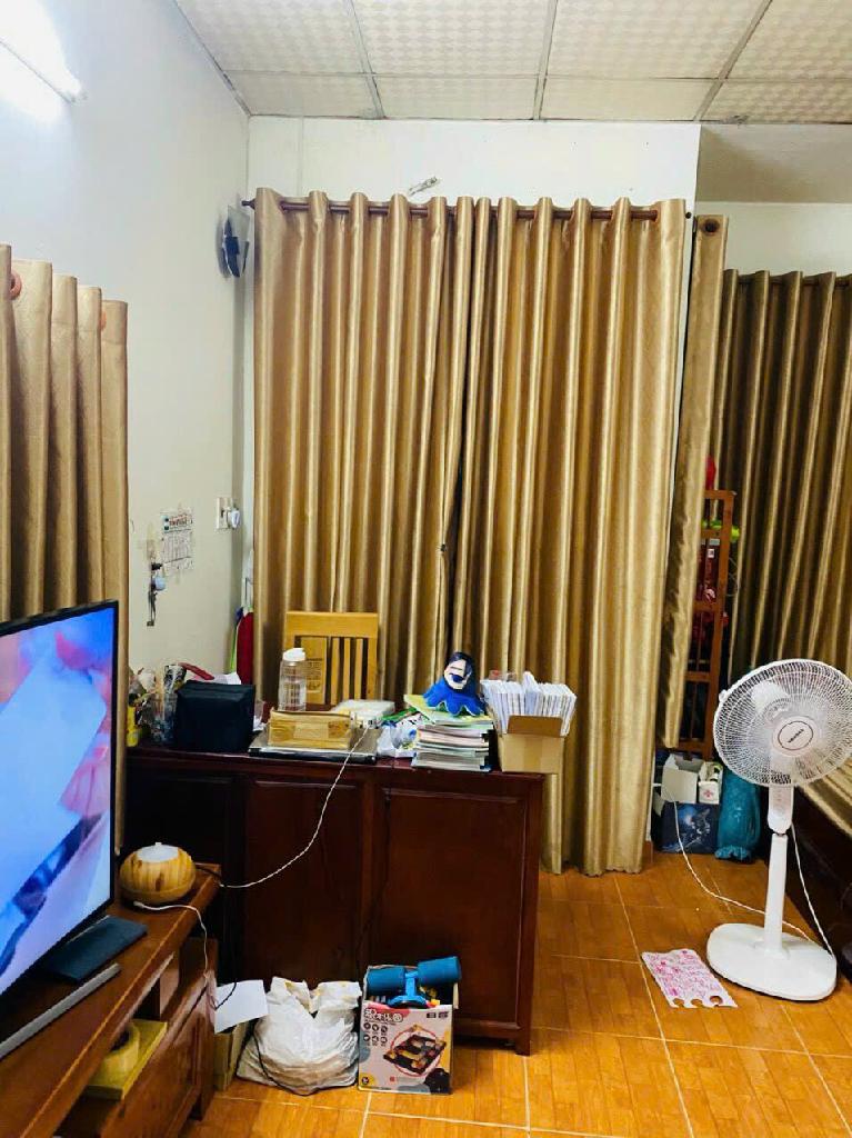 Bán nhà mặt phố Bùi Dương Lịch, 5,7 tỷ, 75m2, 2PN, 3WC ở Bình Tân, HCM