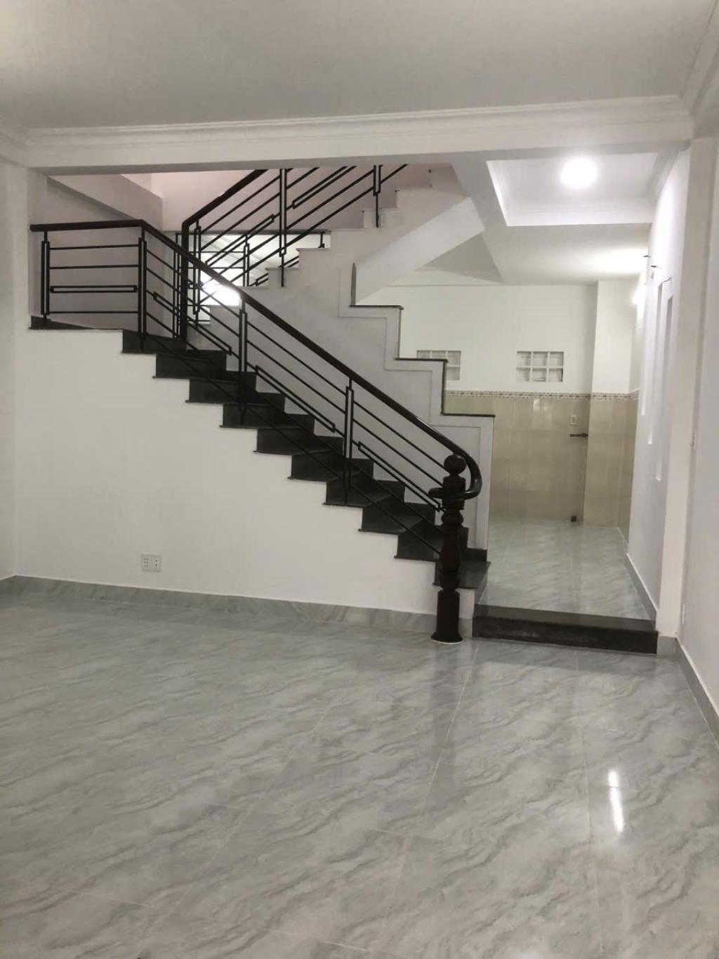 Bán nhà mặt phố Bùi Dương Lịch, 5,7 tỷ, 75m2, 2PN, 3WC ở Bình Tân, HCM