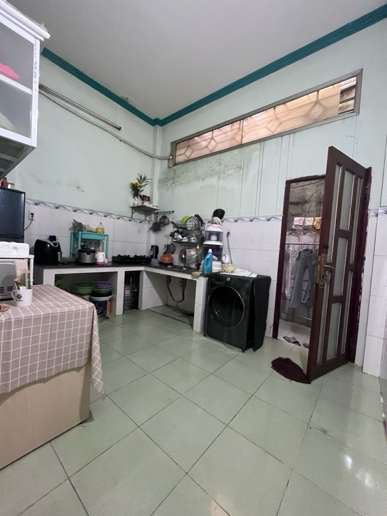 Hàng hiếm tại Chiến Lược, 3,8 tỷ, 60m2, 2PN, 1WC, Bình Tân, HCM