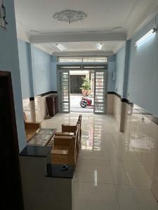 Bán nhà mặt phố Bùi Dương Lịch, 5,7 tỷ, 75m2, 2PN, 3WC ở Bình Tân, HCM