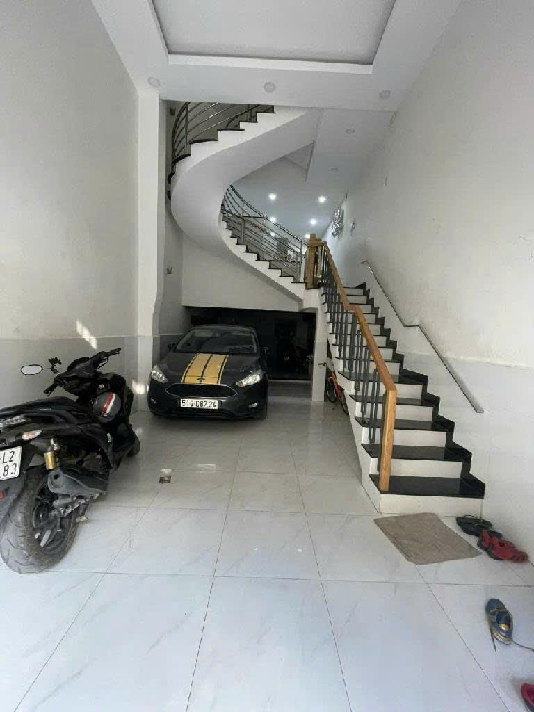 Bán nhà đường Bình Đông, quận 8, 72m2 chỉ  6 tỷ