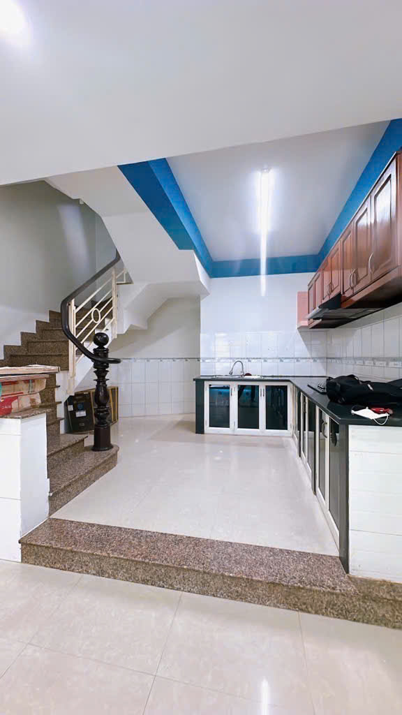 BÁN NHÀ HẺM XE HƠI ĐƯỜNG ÂU DƯƠNG LÂN PHƯỜNG 3 QUẬN 8, 4X11, 4 TẦNG BTCT  GIÁ 6 TỶ 3