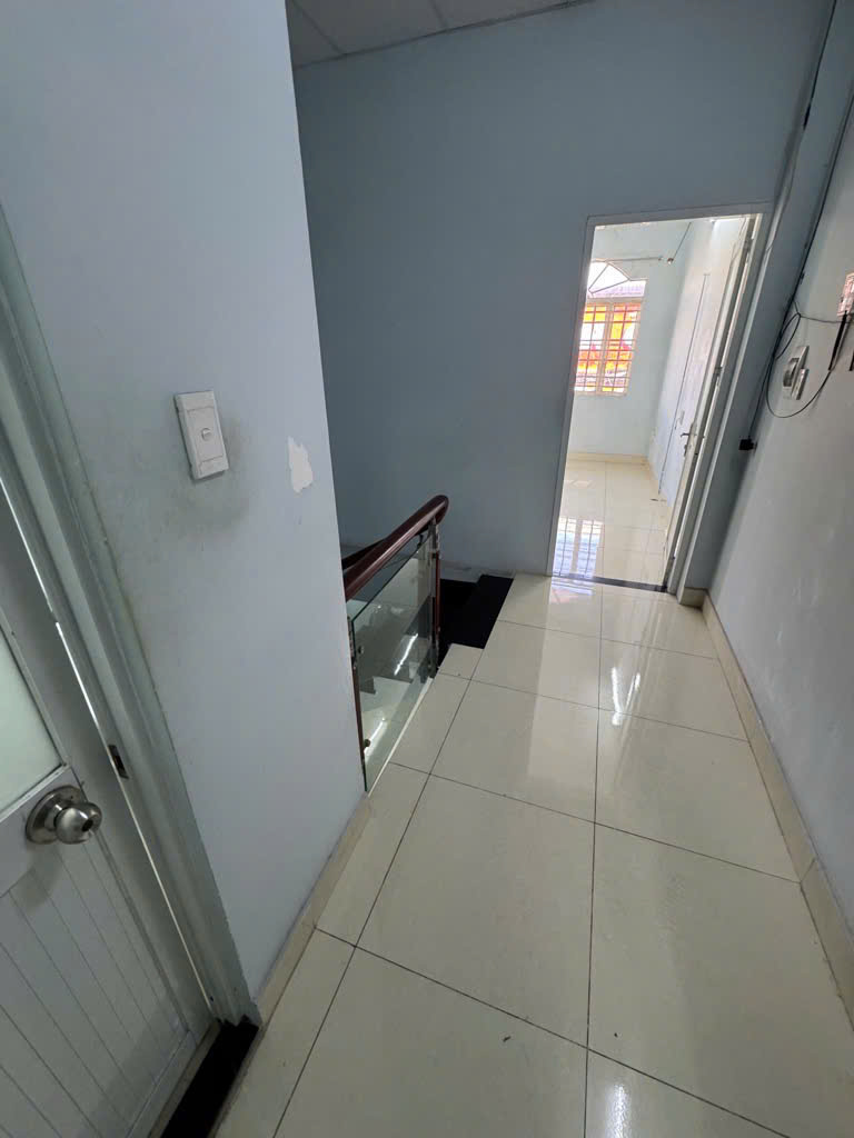 BÁN NHÀ 2 TẦNG NGAY CHỢ PHÚ ĐỊNH 60M2 GIÁ 6,5 TỶ