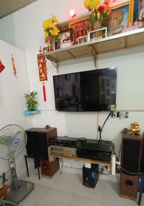Nhà hẻm riêng 2,6M đường Lương Văn Can P15 Quận 8 giá rẻ