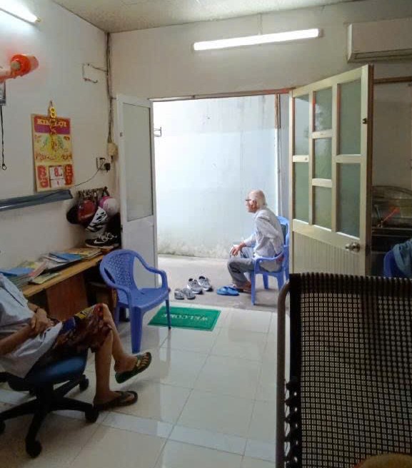 Nhà hẻm riêng 2,6M đường Lương Văn Can P15 Quận 8 giá rẻ
