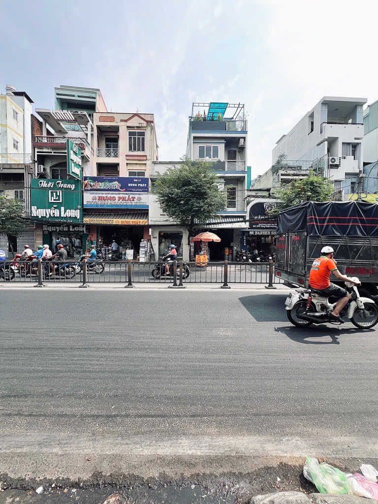 NHÀ MTKD 2 TẦNG NỞ HẬU 84M2 TÙNG THIỆN VƯƠNG QUẬN 8 GIÁ 18,5 TỶ