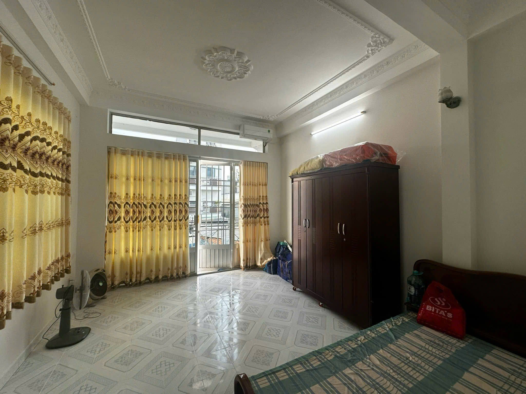 Bán nhà MTKD 3 TẦNG 140M2 Dương bá trạc P2Q8 giá 16 tỷ