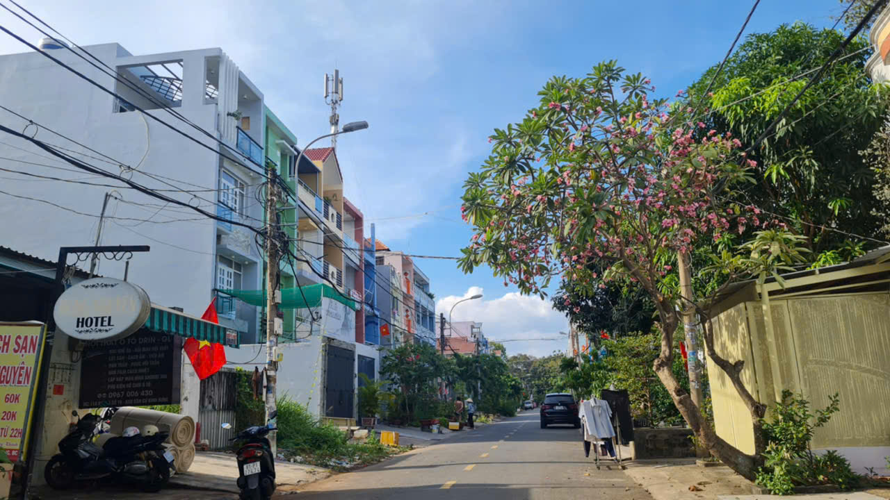 CẦN GẢ GẤP MẶT TIỀN KHỦNG 10M - 3 TẦNG - GẦN BẾN XE QUẬN 8 - ĐƯỜNG Ô TÔ TRÁNH NHAU - NHỈNH 7 TỶ