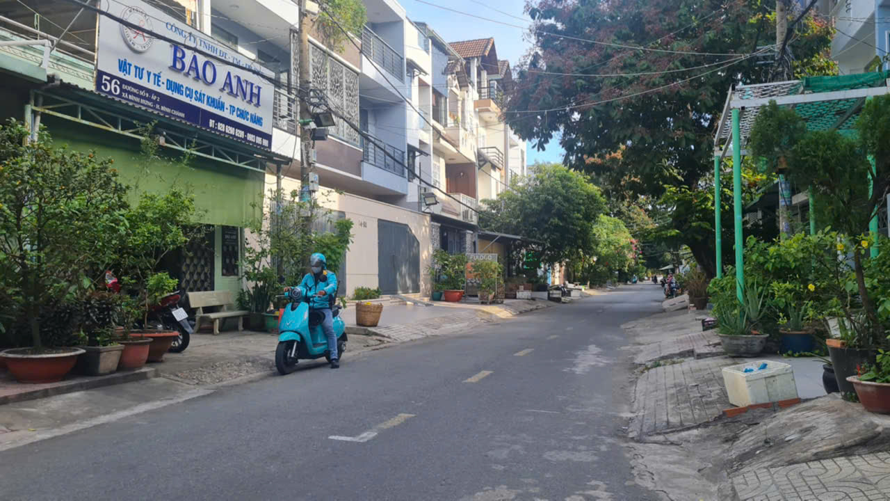 CẦN GẢ GẤP MẶT TIỀN KHỦNG 10M - 3 TẦNG - GẦN BẾN XE QUẬN 8 - ĐƯỜNG Ô TÔ TRÁNH NHAU - NHỈNH 7 TỶ