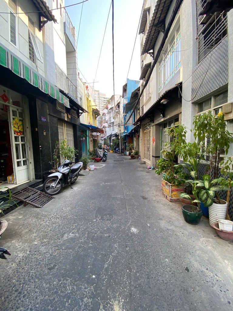 Bán nhà 3 tầng hẻm ô tô đậu cửa - Hưng Phú quận 8 giá 5 tỷ còn thương lượng