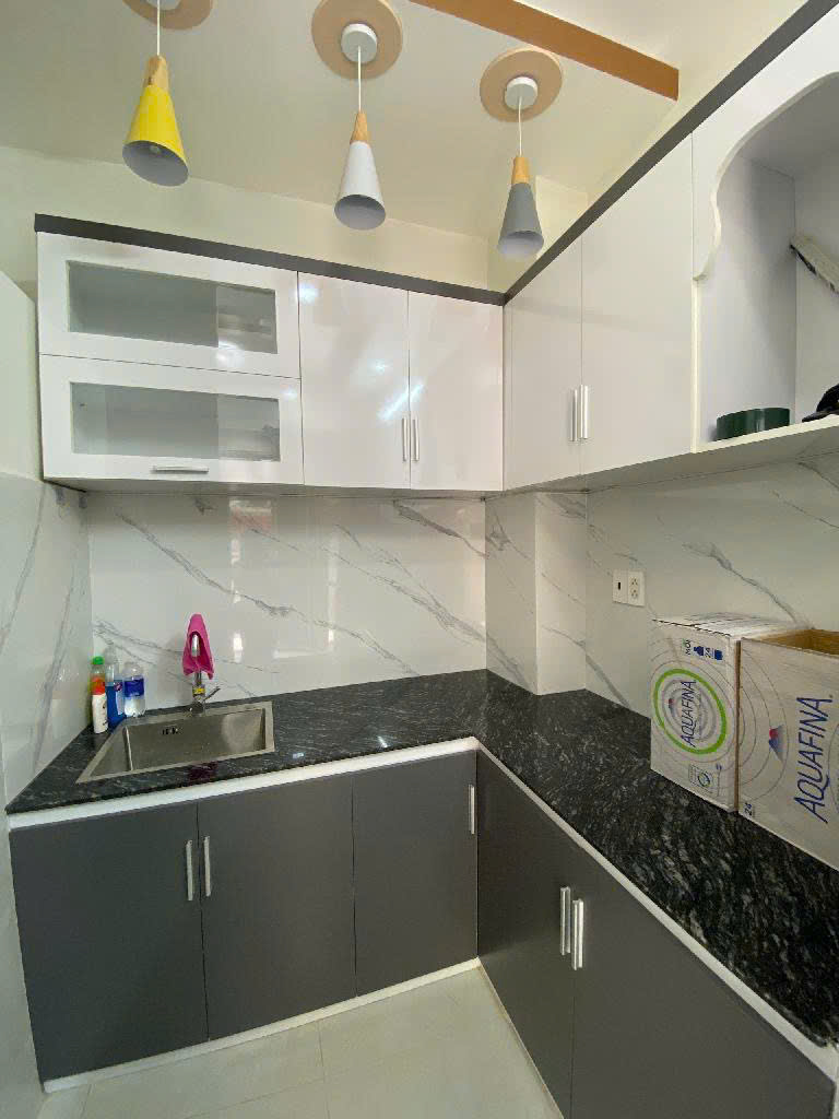 Bán nhà 2 tầng Hoàn công đủ, Lưu Hữu Phước Quận 8 giá chỉ 2,5 tỷ