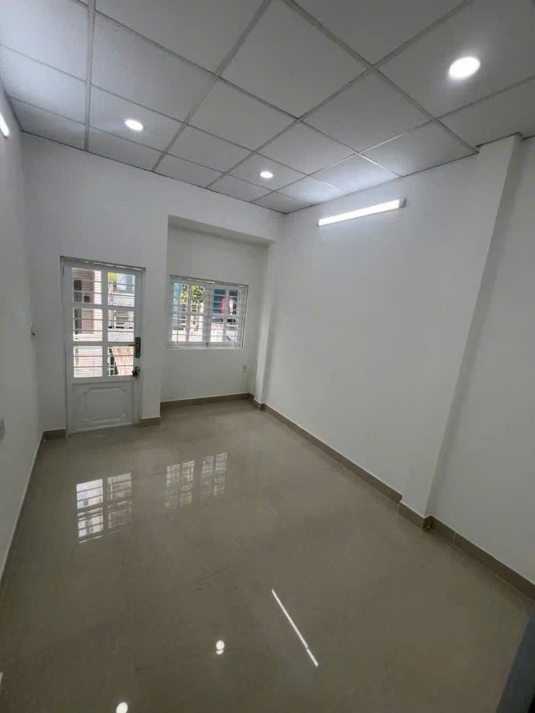 Bán gấp nhà hẻm 4m Nguyễn Văn Cừ Quận 5 giá tốt