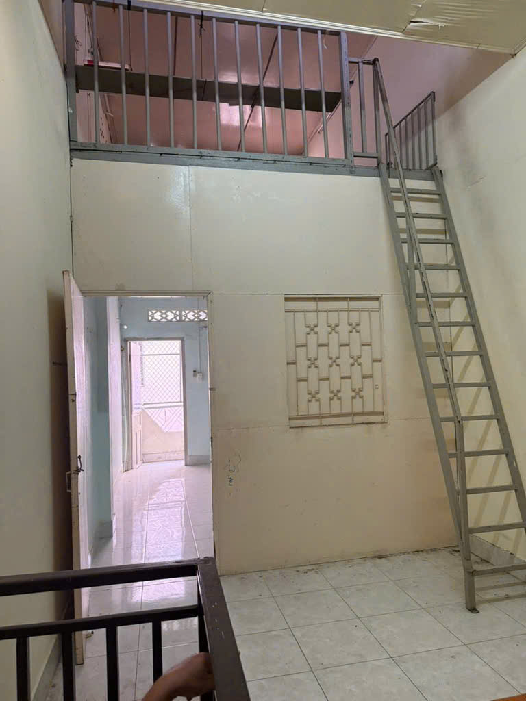 nhỉnh 4 Tỷ có ngay nhà Nguyễn trãi 30m2 tại Quận 5