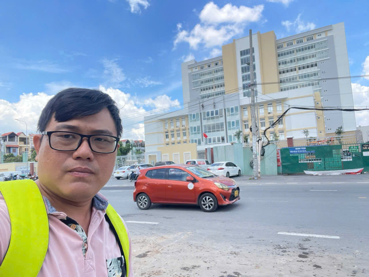 BÁN GẤP NHÀ MẶT TIỀN KINH DOANH CAO LỖ 28M2 GIÁ 2,2T