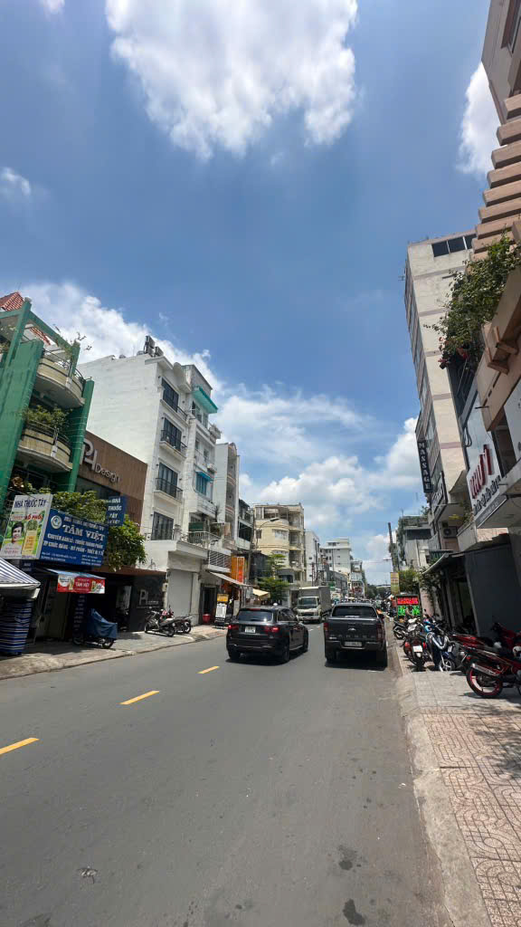 Bán nhà 3 tầng 35m2 Nguyễn Biểu Quận 5 giá 7,5 tỷ còn TL