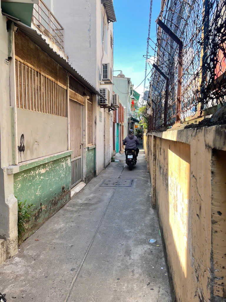 Bán nhà nhỏ Tân Hòa ĐôngQ6 ngang 4 dài 5m giá 2,6T còn TL