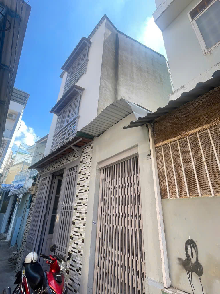 Bán nhà nhỏ Tân Hòa ĐôngQ6 ngang 4 dài 5m giá 2,6T còn TL