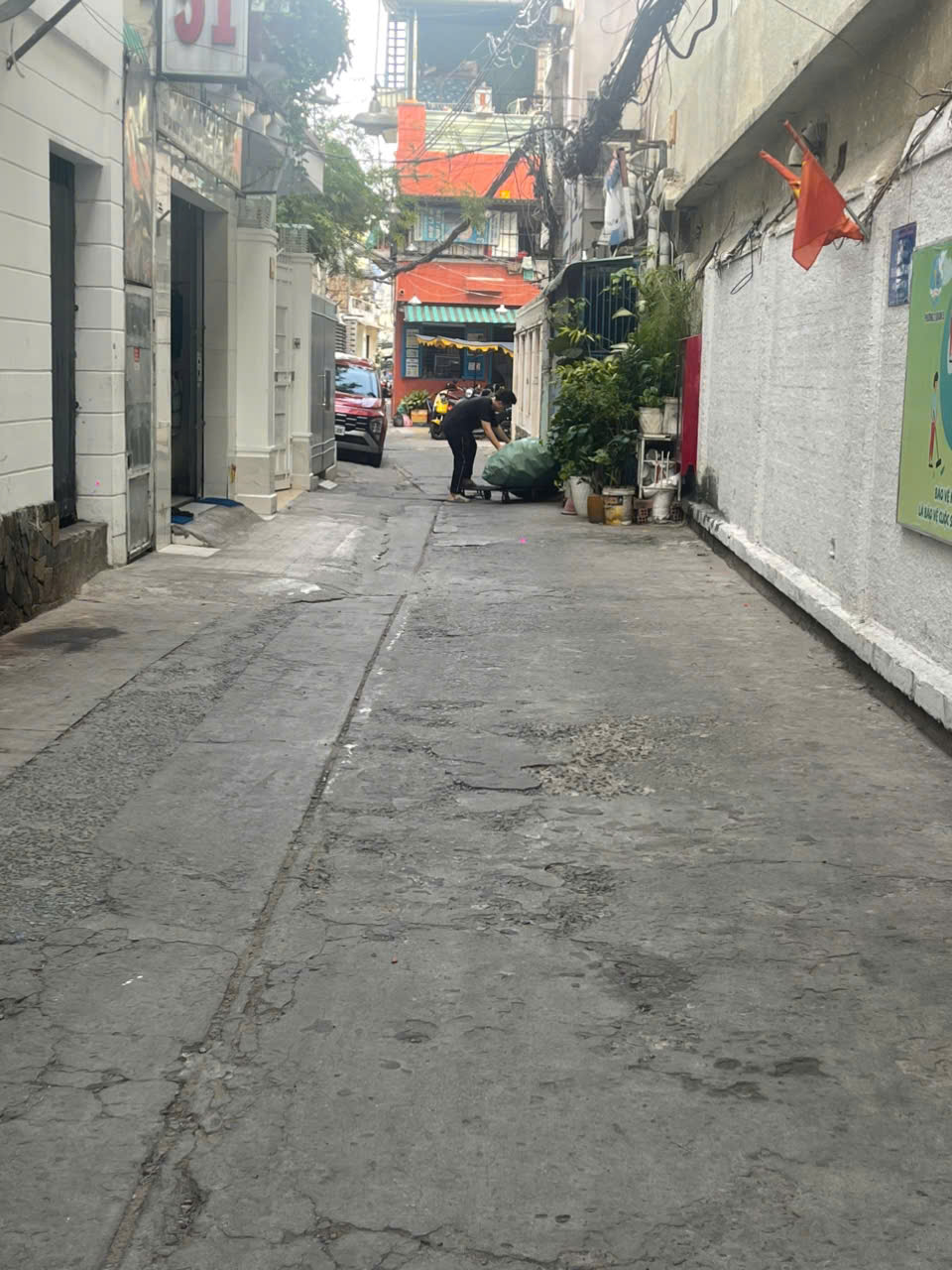 Bán nhà 2 tầng 84m2 hẻm 8m Nguyễn Trãi P2Q5 giá 10 tỷ nhỉn