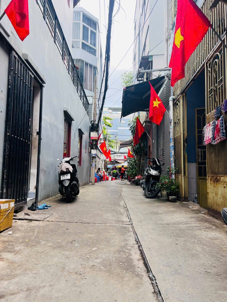 VIP MT hẻm Dương Bá Trạc 4mx12m P1 Quận 8 nhỉn 5 tỷ