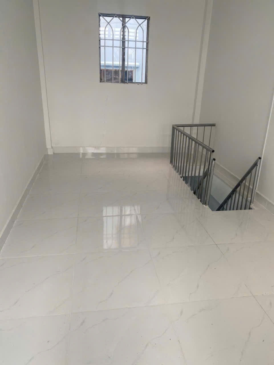 Mặt tiền chợ nhà 3 tầng Nguyễn Chế Nghĩa bán gấp Quận 8