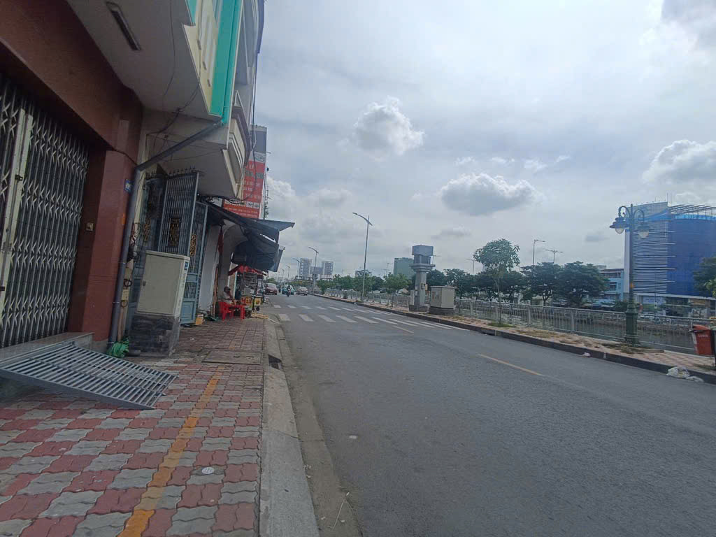 Nhà Mặt tiền Bình Đông 83m2 Phường 13 Quận 8 giá đầu tư