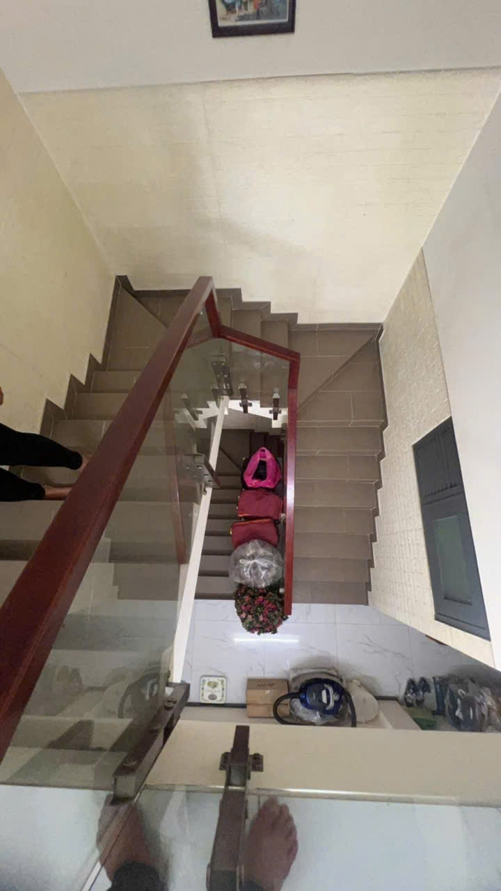 Bán nhà 2 mặt tiền hẻm ô tô Hậu Giang 64m2 quận 6 giá 8,9 tỉ