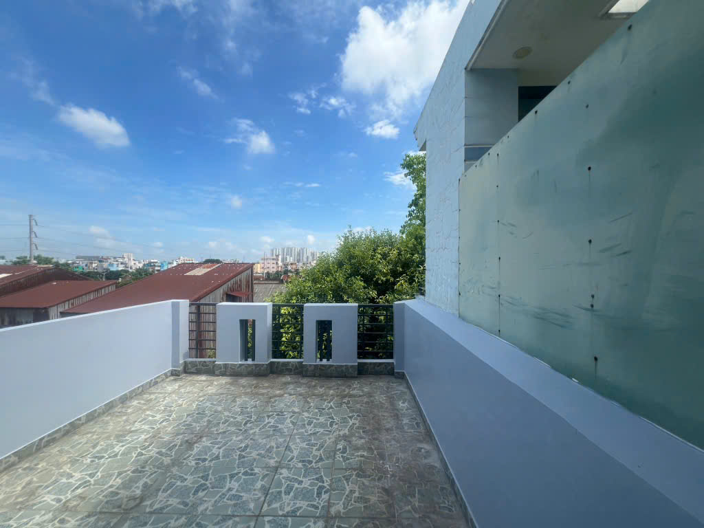 Nhà mới 4 tầng 42m2 Bình Đông Quận 8 giá 5 tỉ còn thương lượng