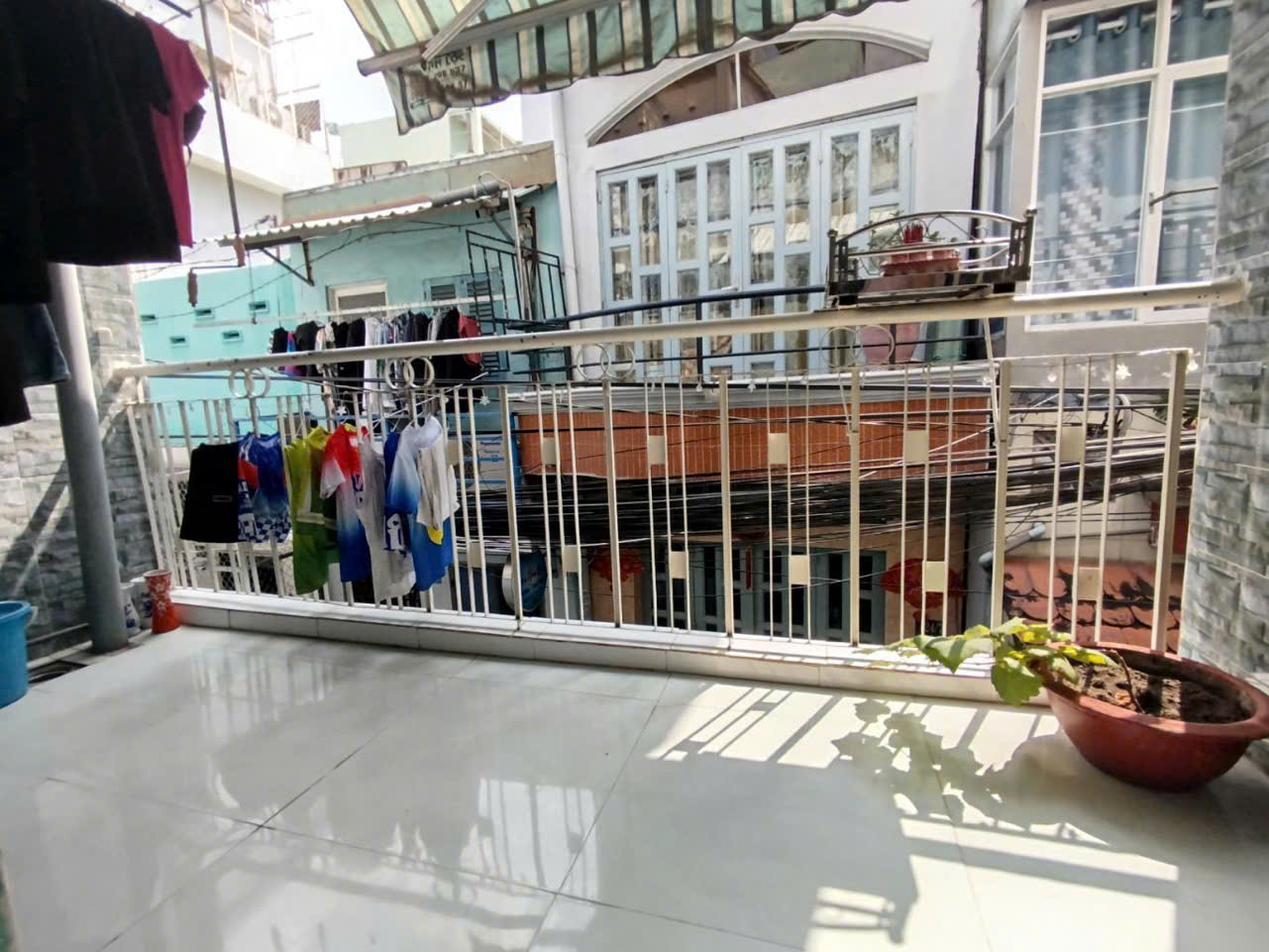 Nhà cũ tiện xây mới 62m2 gần đường chính Tạ quang bửu Quận 8