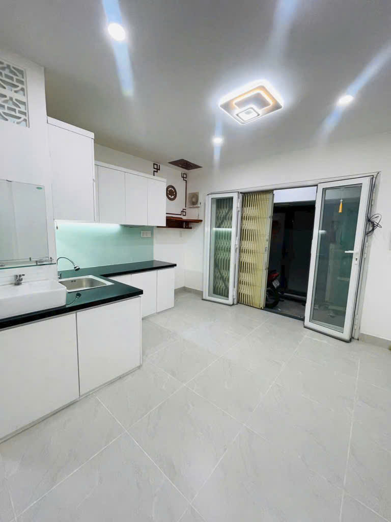 NHÀ MỚI LENG KENG 2 Tầng Trần Xuân Soạn Quận 7 giá 2250