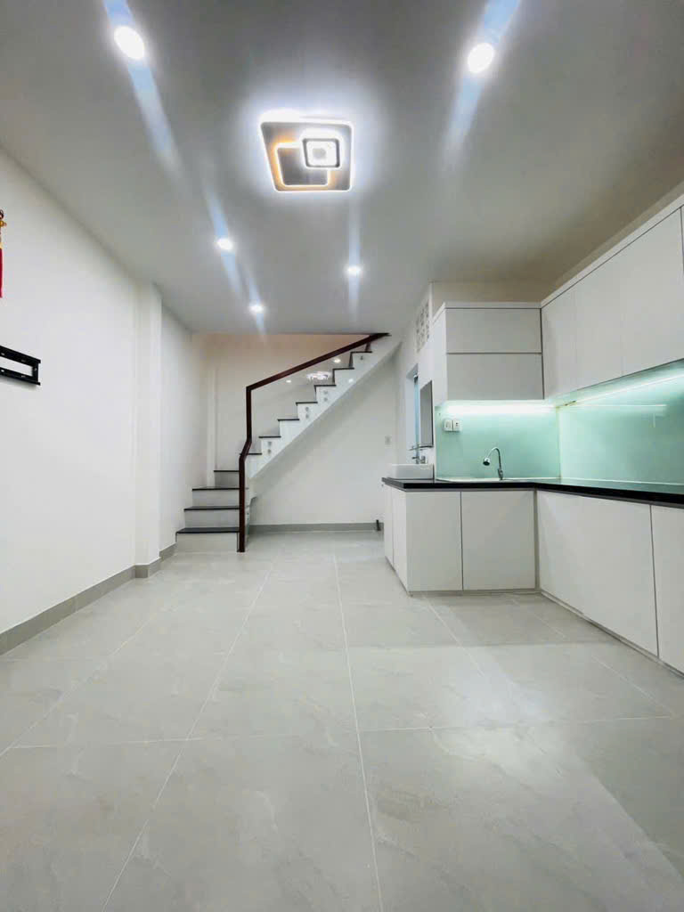 NHÀ MỚI LENG KENG 2 Tầng Trần Xuân Soạn Quận 7 giá 2250