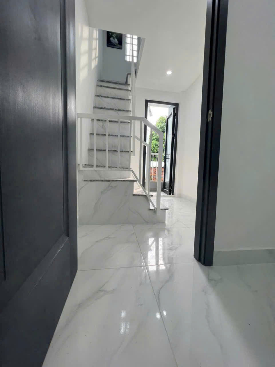 Bán gấp nhà mới 3 tầng Âu dương lân Quận 8 giá chỉ 2,38 tỷ